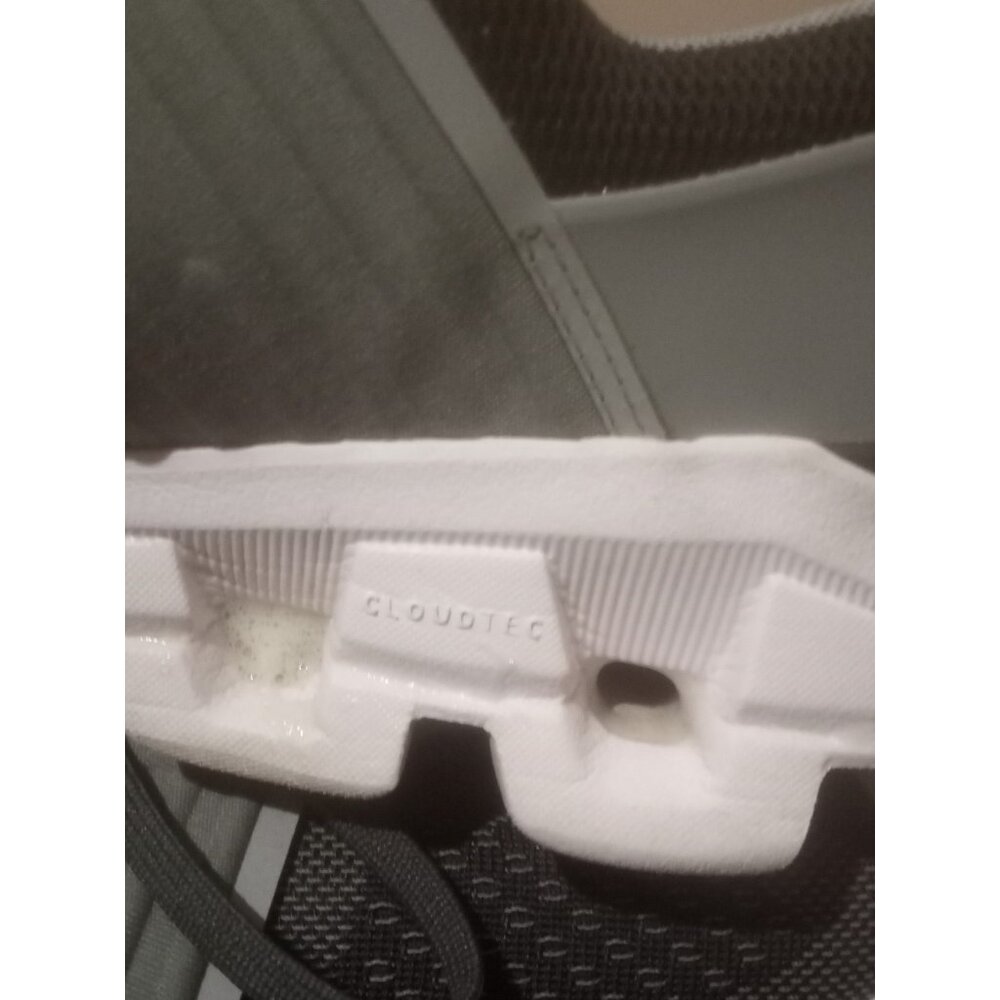 On Running On Cloud Men's Cloudswift Helion Runni… - image 12